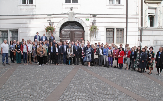 EFNIL-konferenssin osallistujia Ljubljanassa vuonna 2023. Kuva: Fran Ramovš Institute of the Slovenian Language.