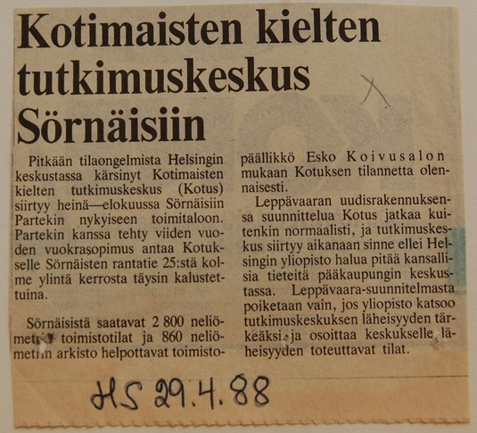 Kotimaisten kielten tutkimuskeskus Sörnäisiin. Helsingin Sanomat 29.4.1988.