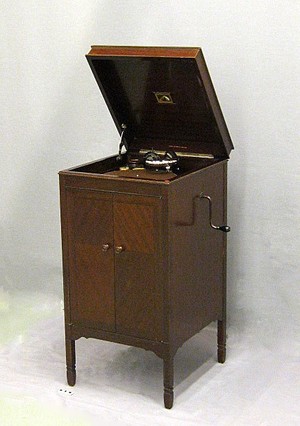 Gramofoni His Master's Voice. 1927–1929. Kuva: Helsingin kaupunginmuseo. CC BY 4.0.