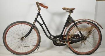 Konkurent-merkkinen naisten polkupyörä. Wilho Wallin, Turku, 1930-luku. Kuva: Turun museokeskus. CC BY-ND 4.0.