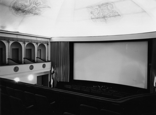 Elokuvateatteri Capitol 1974. Kuva: Kari Hakli. Helsingin kaupunginmuseo. CC BY 4.0.