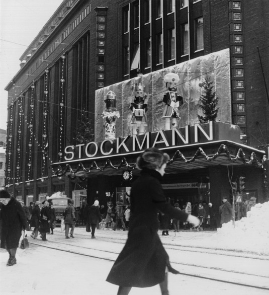 Stockmann 1970-luvulla. Kuva: Kari Hakli. Helsingin kaupunginmuseo. CC BY 4.0.