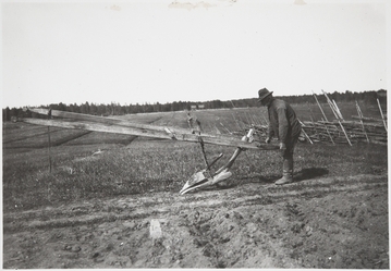 Aura eli sahrat. Lunkaa, Tammela, 1928. Kuva: Toivo Kaukoranta. Museovirasto.