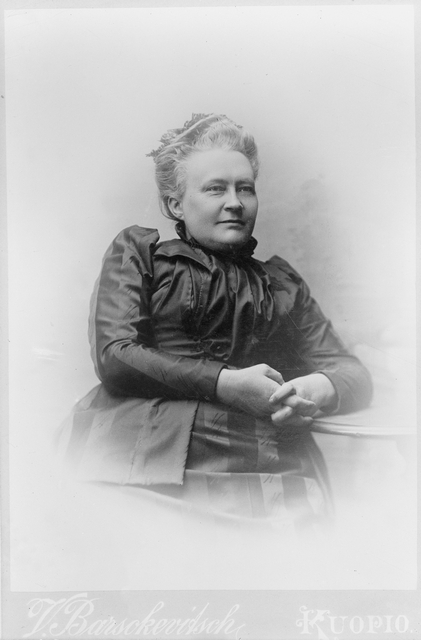 Minna Canth 1894. (Kuva: Viktor Barsokevitsch / Museovirasto, Historian kuvakokoelma.)