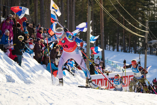 Kaisa Mäkäräinen hiihtää Kontiolahdella vuonna 2017. Kuva: Kimmo Pukkila. Flickr. CC BY-NC-SA 2.0