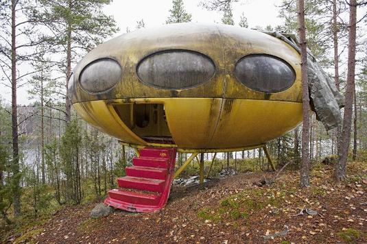 Matti Suurosen suunnittelema Futuro-talo. Kuva: Ilari Järvinen. Espoon kaupunginmuseo. CC BY-ND 4.0.