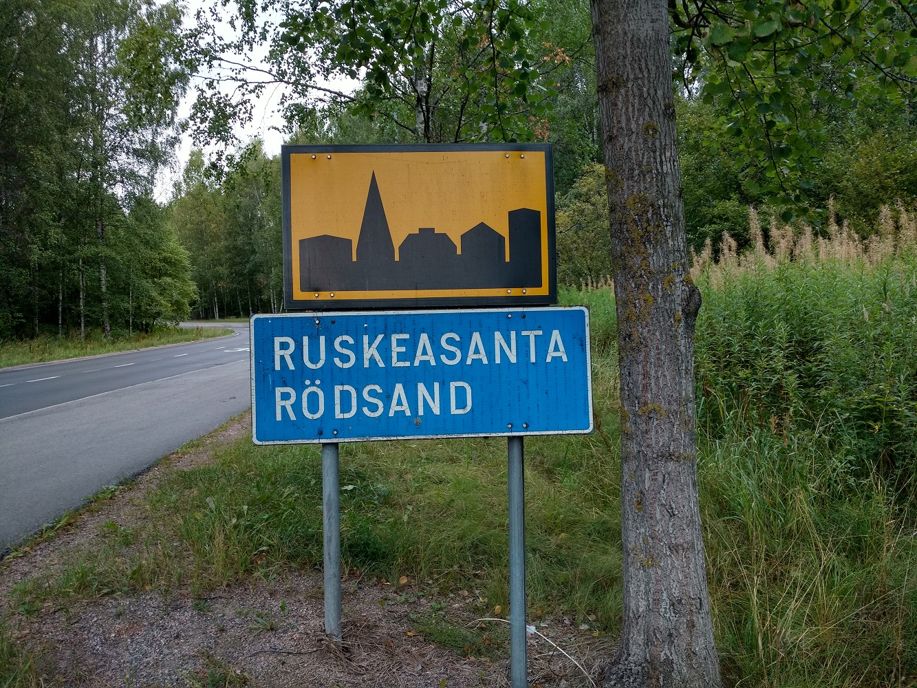 Ruskeasanta. Rödsand. Kuva: Ulla Onkamo.