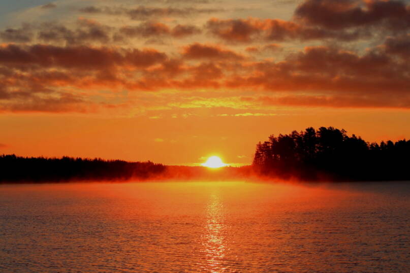 Auringonnousu. Kuva: Vesa Heikkinen, Kotus.