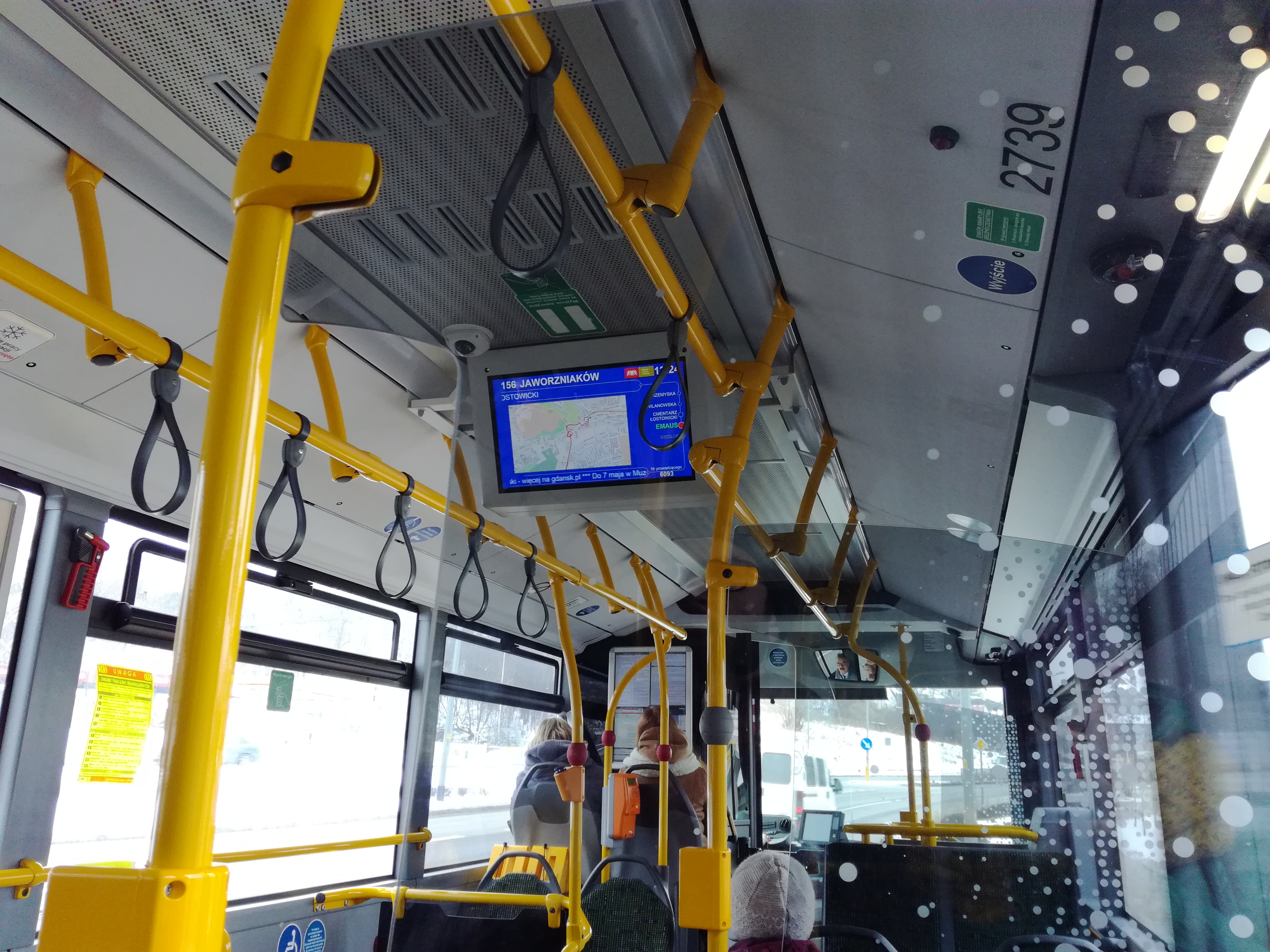 Gdanskilaisessa bussissa. Kuva: Mirja Nissinen, Kotus.