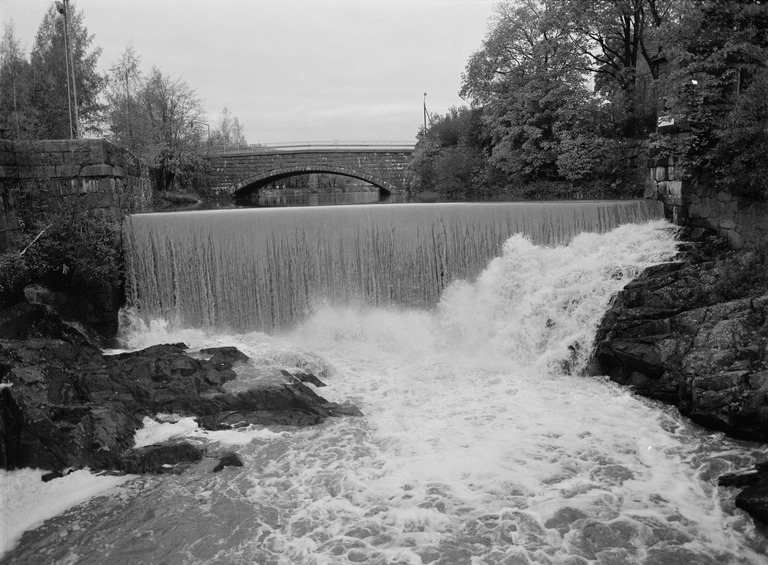 Vantaanjoen koski. Kuva: Jan Alanco. Helsingin kaupunginmuseo. CC BY 4.0.