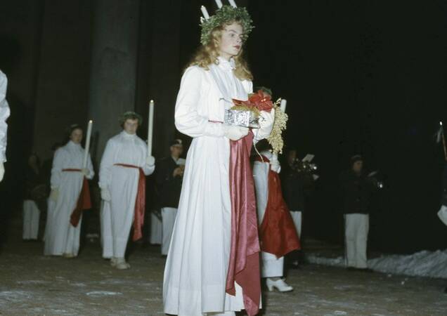 Lucia-neito vuonna 1957. Kuva: Volker von Bonin. Lähde: Finna.