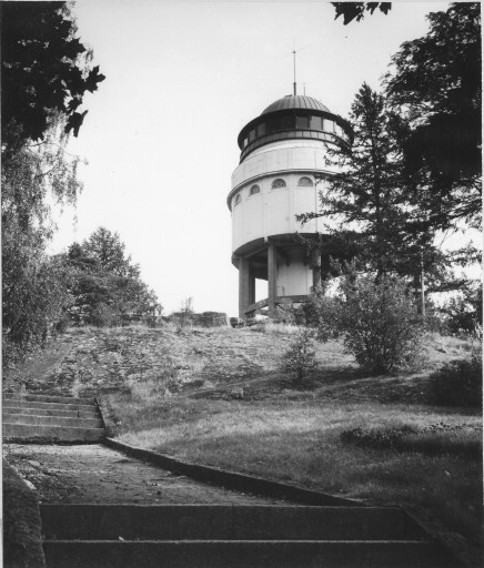 Mikkelin Naisvuori näkötorneineen. Kuva: Mikkelin kaupungin museot.