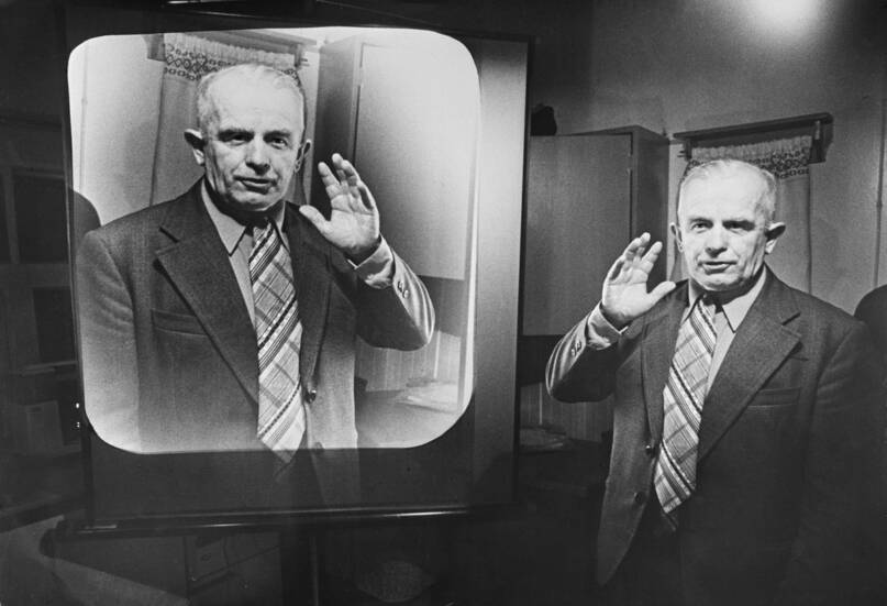 Eino Poutiaisen eduskuntavaalikampanja käynnissä Liperissä maaliskuussa 1979. Kuva: Helge Heinonen. Museovirasto. CC BY-ND 4.0.